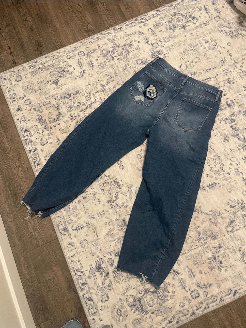 Driftwood Embroidered Barrel Jeans